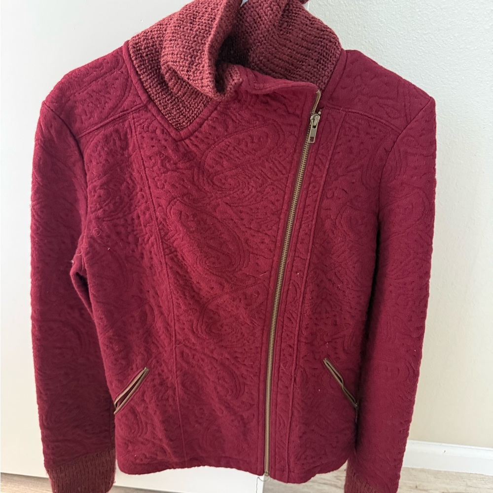 Women's Quilted Asymmetric Zip Bomber Jacket - Wine